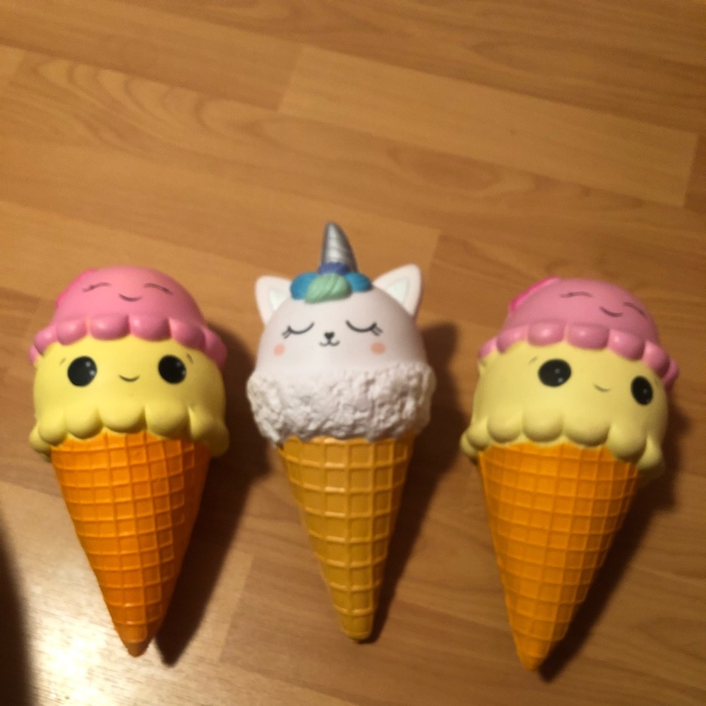 Bunny’a Cafe 2018 Ice cream unicorn/Unicorn bundle